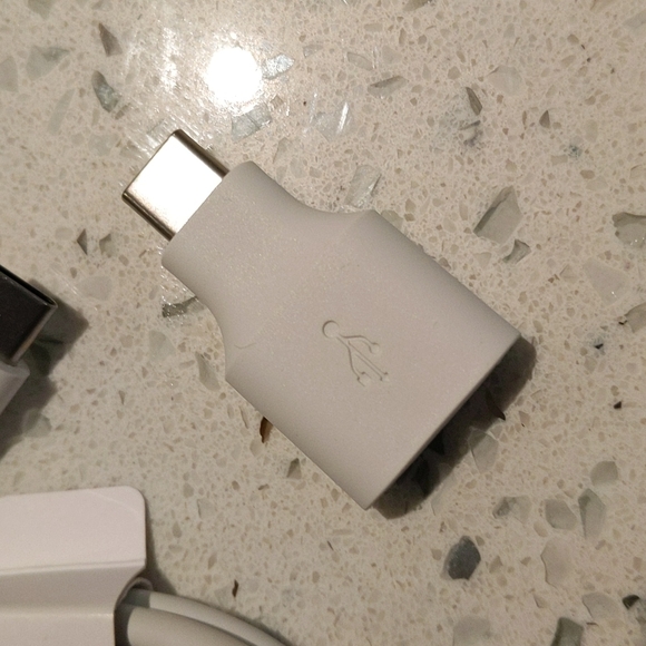 Google accessories bundle! - Picture 3 of 7